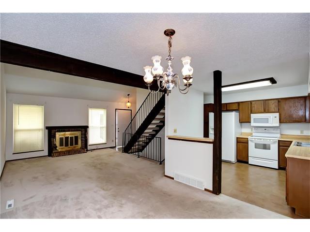 5724 N LONDON Avenue, Kansas City, MO 64151