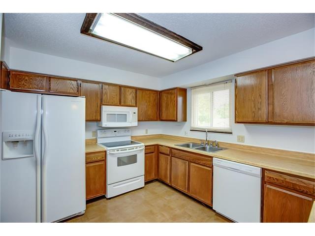 5724 N LONDON Avenue, Kansas City, MO 64151