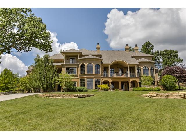 6924 Watson&#039;s Country Lane, Parkville, MO 64152