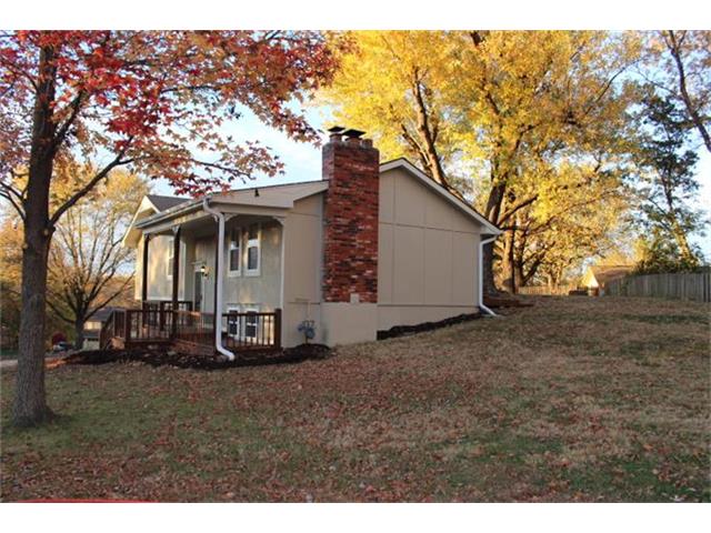7706 NW 69TH Street, Kansas City, MO 64152