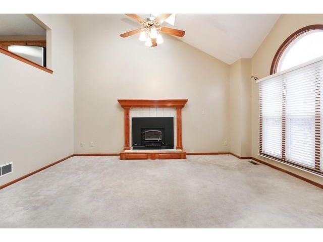 8513 NW Crawford Ave, Kansas City, United States 64153