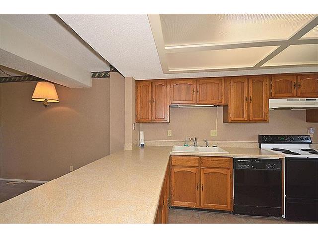 10080 N Locust Street, Kansas City, MO 64155