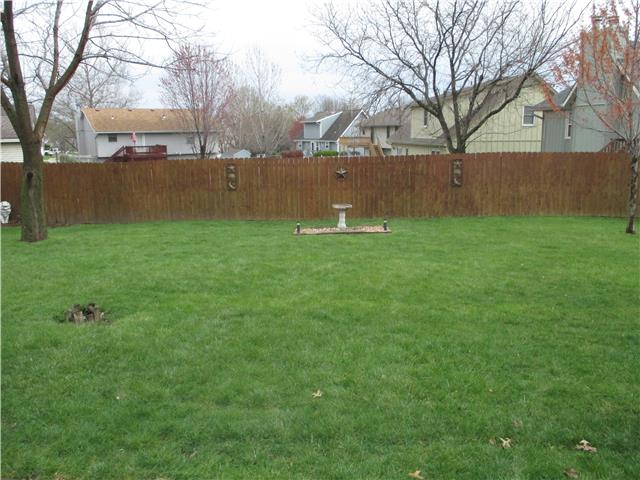 10103 N Central Street, Kansas City, MO 64155