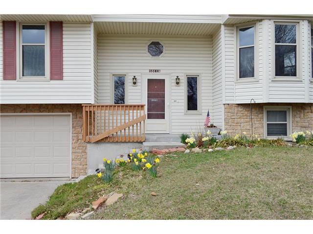 10118 N WYANDOTTE Avenue, Kansas City, MO 64155