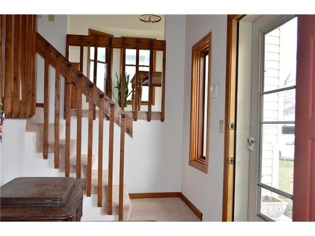 10118 N WYANDOTTE Avenue, Kansas City, MO 64155