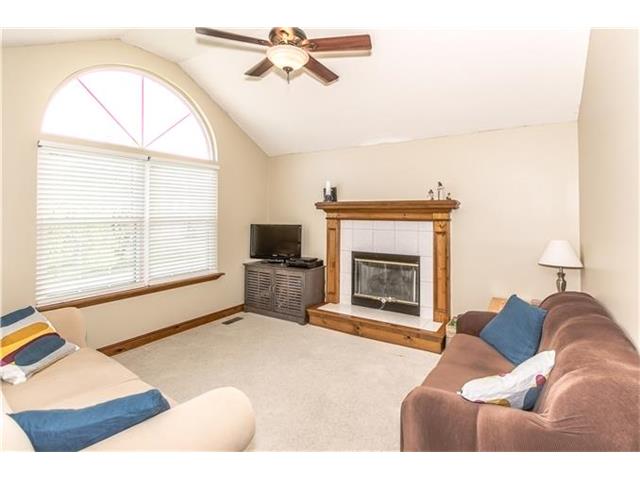 8627 NE 111th Street, Kansas City, MO 64157
