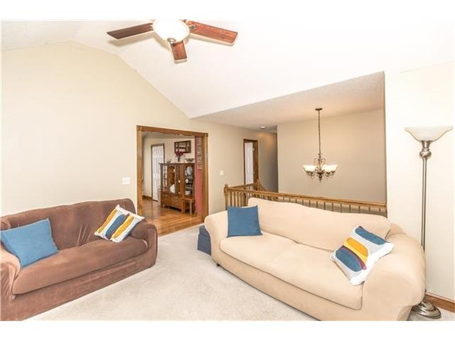 8627 NE 111th Street, Kansas City, MO 64157
