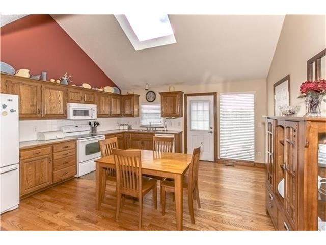 8627 NE 111th Street, Kansas City, MO 64157