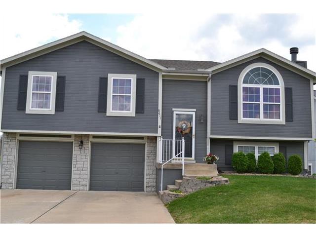 8611 NE 115th Street, Kansas City, MO 64157