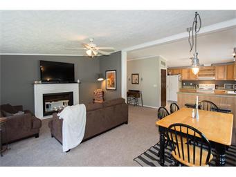 7905 NW 122nd Ct, Kansas City, MO 64163