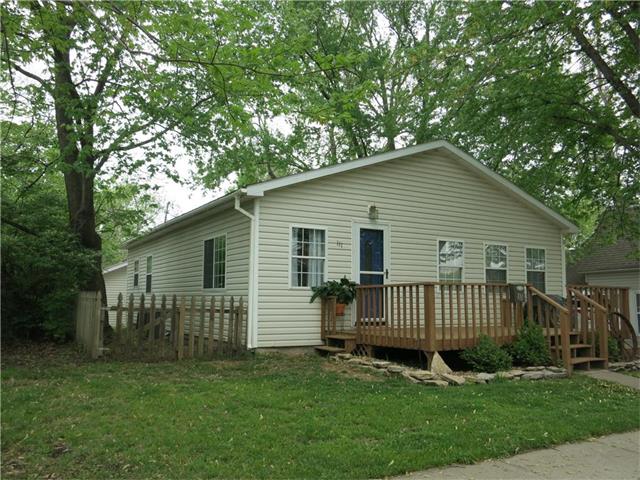 111 E Cornhill Street, Cameron, MO 64429