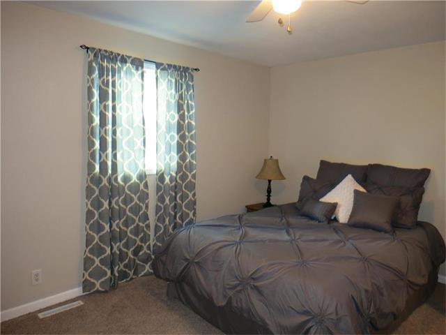 111 E Cornhill Street, Cameron, MO 64429