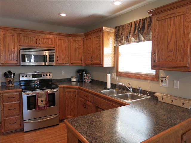 605 Eastridge Avenue, Cameron, MO 64429