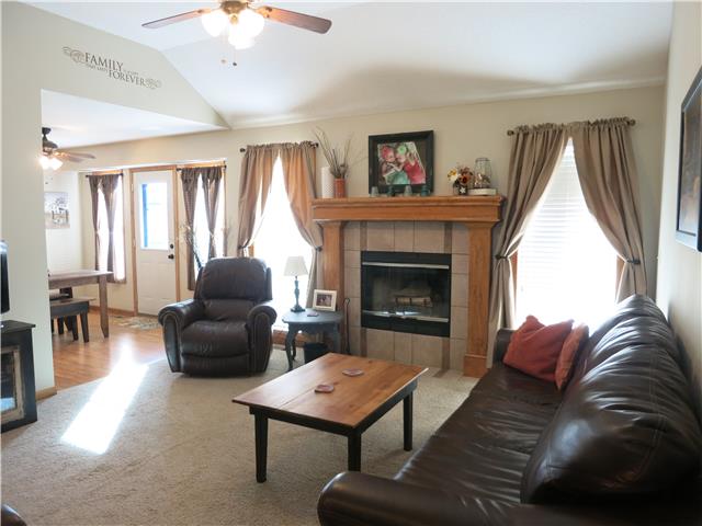 605 Eastridge Avenue, Cameron, MO 64429
