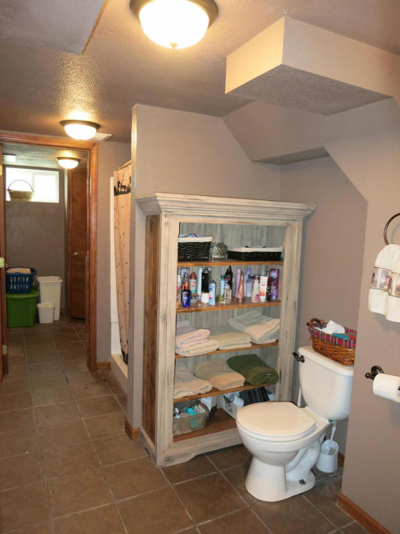 317 N Center St, Cameron, MO 64429