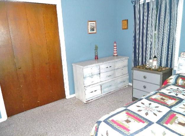 433Frederick Dr, Gower, MO 64454