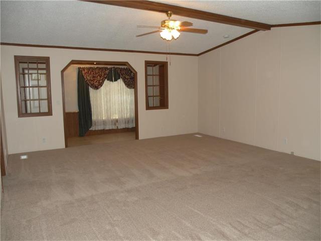 6499 SE V Highway, Lathrop, MO 64465
