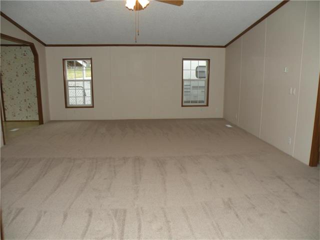 6499 SE V Highway, Lathrop, MO 64465