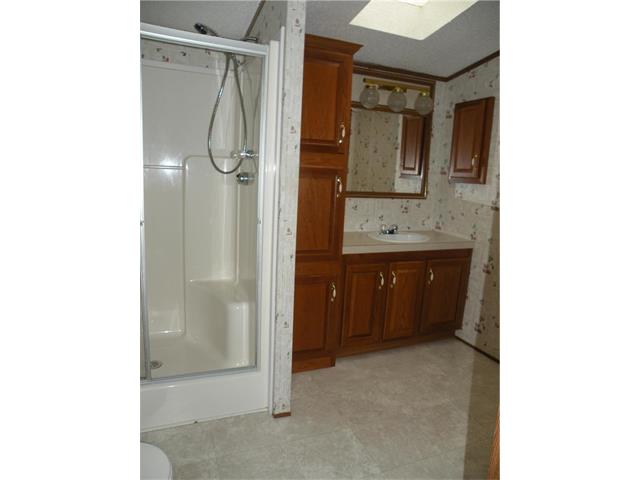 6499 SE V Highway, Lathrop, MO 64465