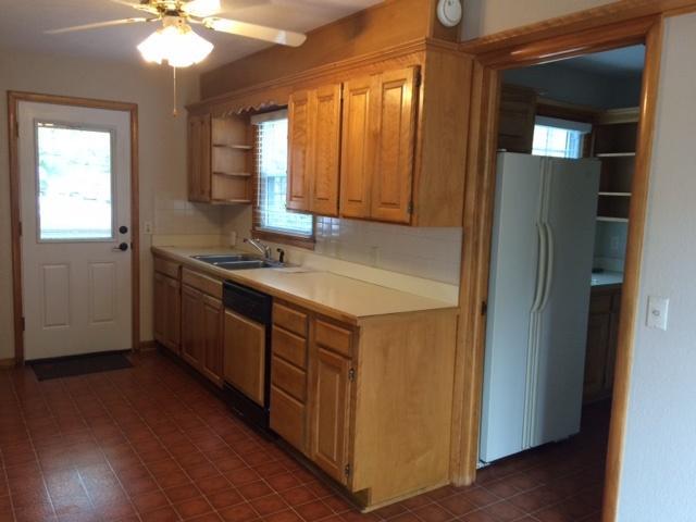 404 S Washington St, Oregon, MO 64473