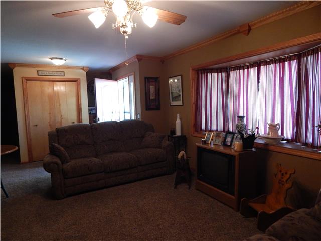 612 S Washington Street, Oregon, MO 64473