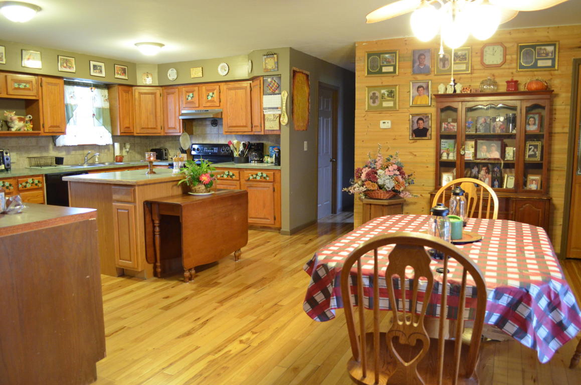 12949Private Drive 3395, Savannah, MO 64485