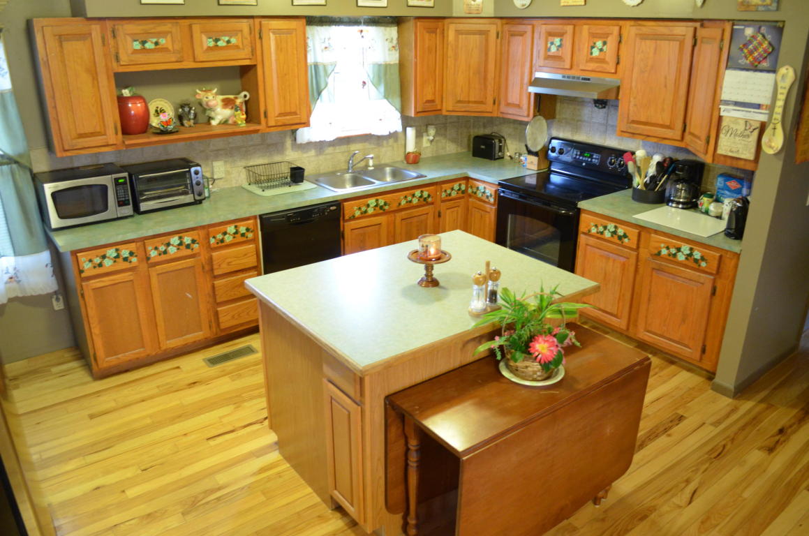 12949Private Drive 3395, Savannah, MO 64485