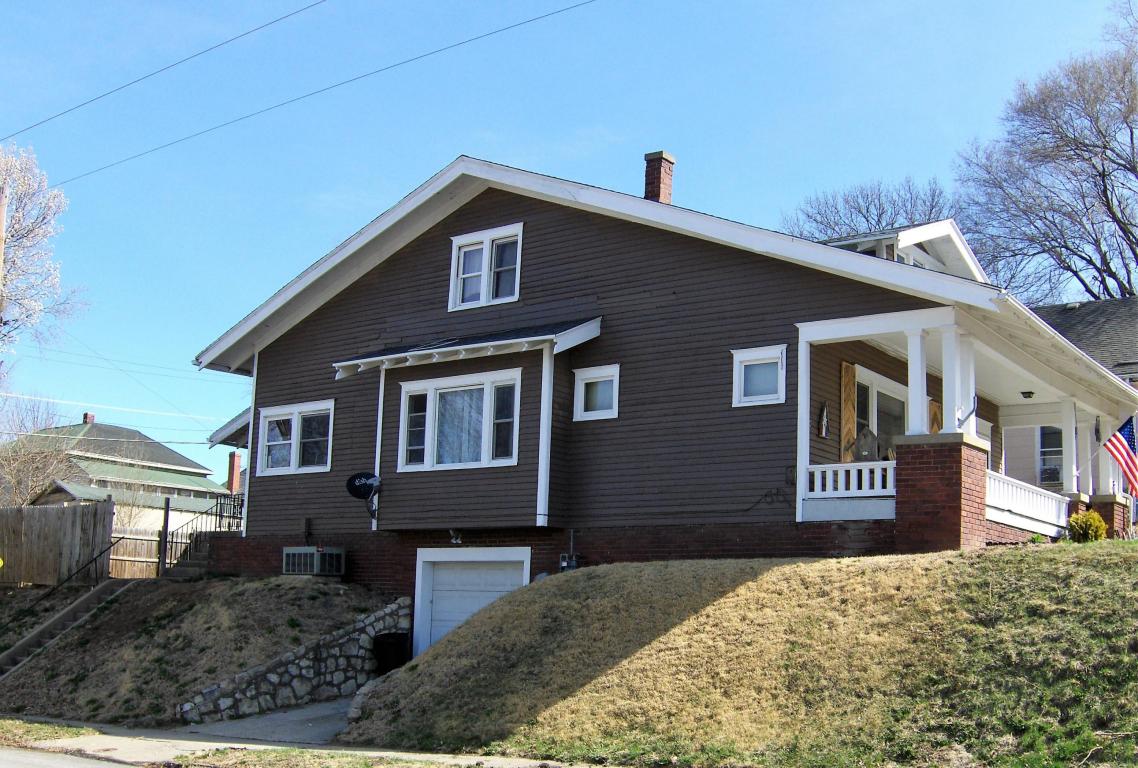 2901Sylvanie St, St Joseph, MO 64501