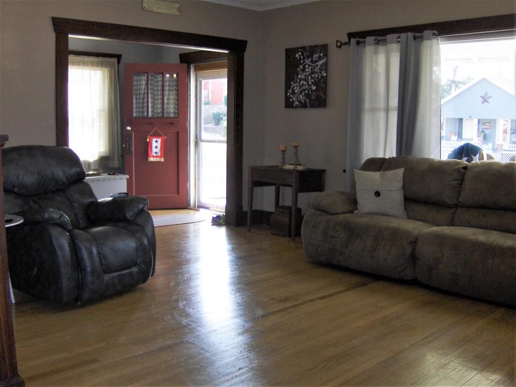 2901Sylvanie St, St Joseph, MO 64501