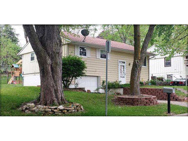 4710 Valley Lane, St Joseph, MO 64503