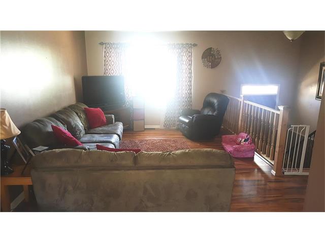 4710 Valley Lane, St Joseph, MO 64503