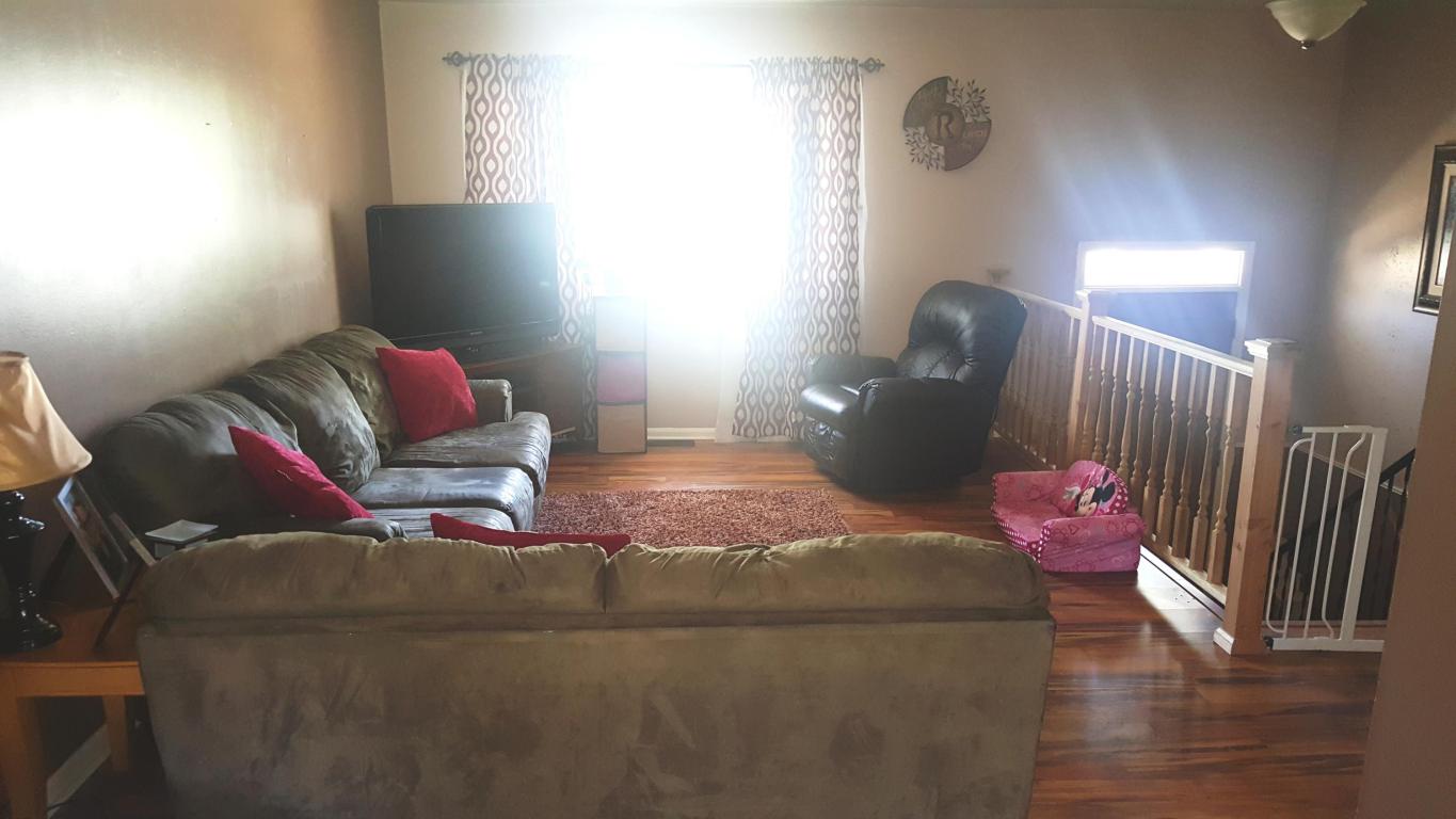 4710Valley Ln, St Joseph, MO 64503