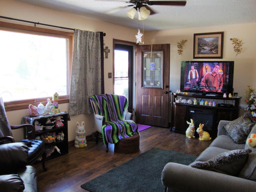 2406Big Pine Dr, St Joseph, MO 64503