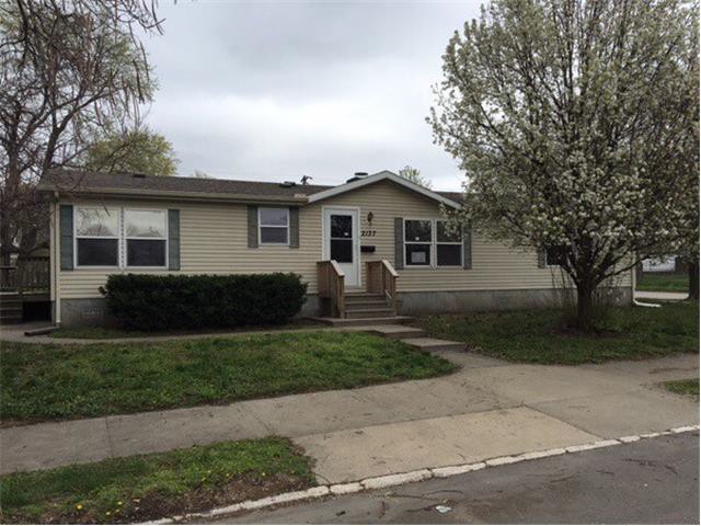 2137 S 11th StSaint Joseph, MO, 64503Buchanan County