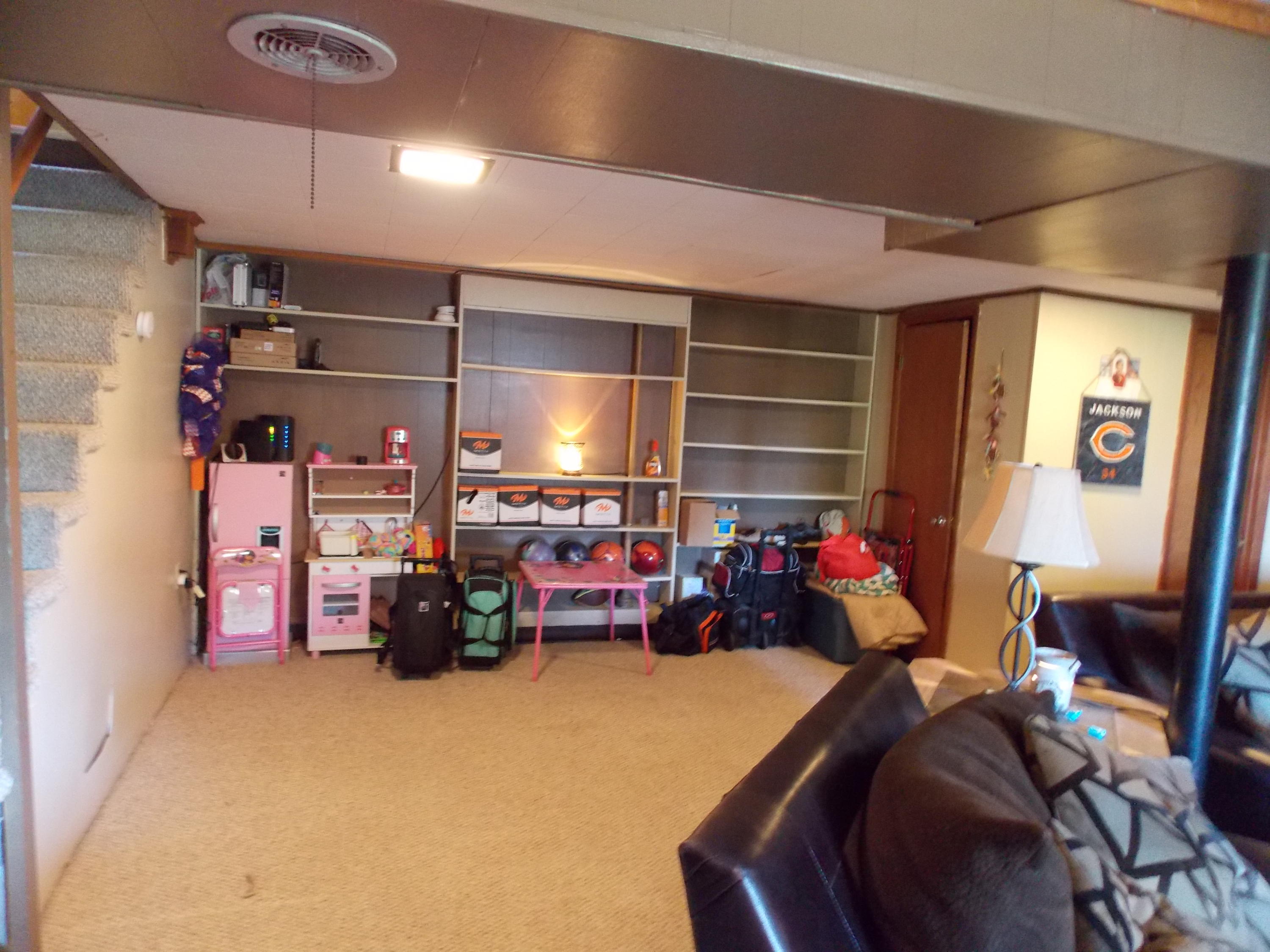 2215 S 15th Street, St Joseph, MO 64503