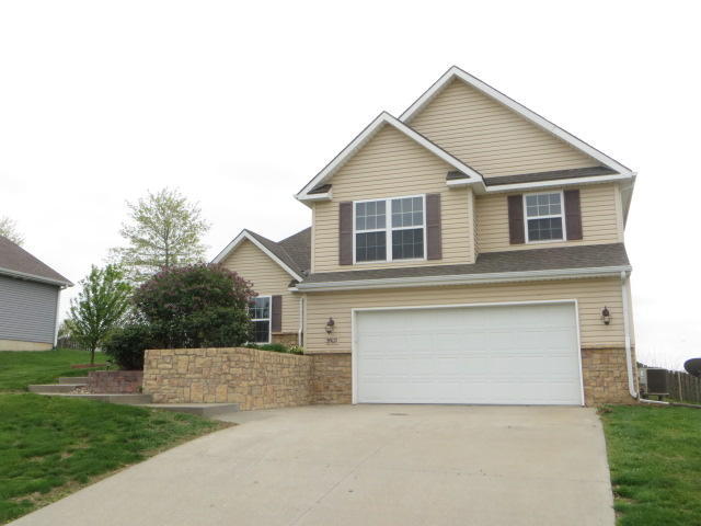 3502Stardust Dr, St Joseph, MO 64503