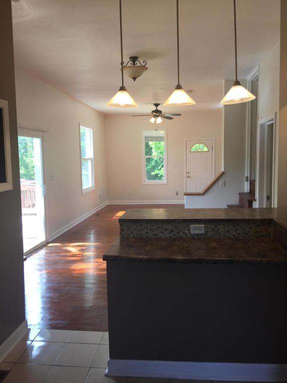 208 W Vassar St, St Joseph, MO 64504