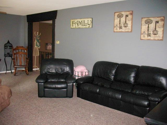 5110Mockingbird Ln, St Joseph, MO 64506