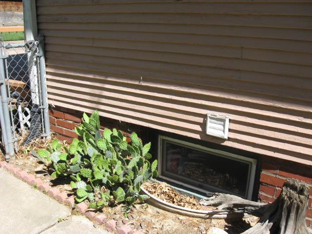1512 S 22 St, St Joseph, MO 64507