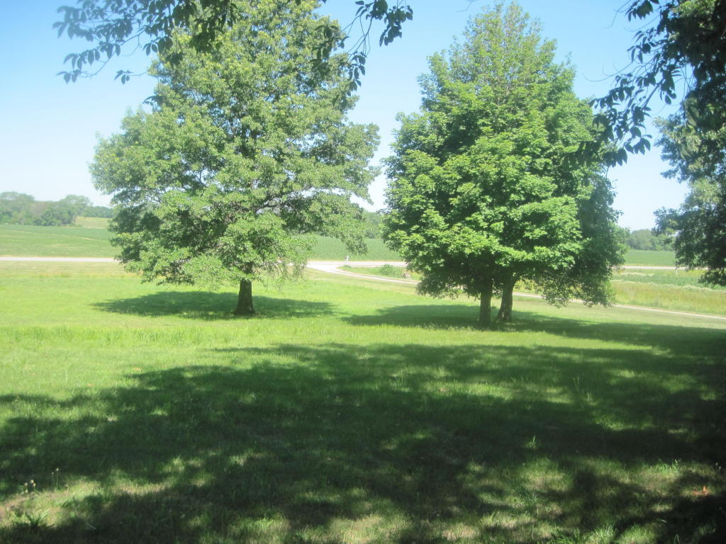 7310 S State Route A, Braymer, MO 64624