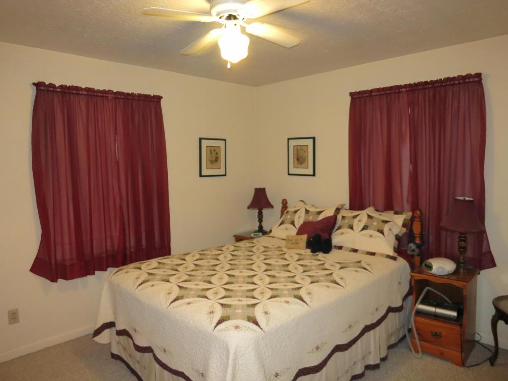 7581 SW Broadway St, Kingston, MO 64650