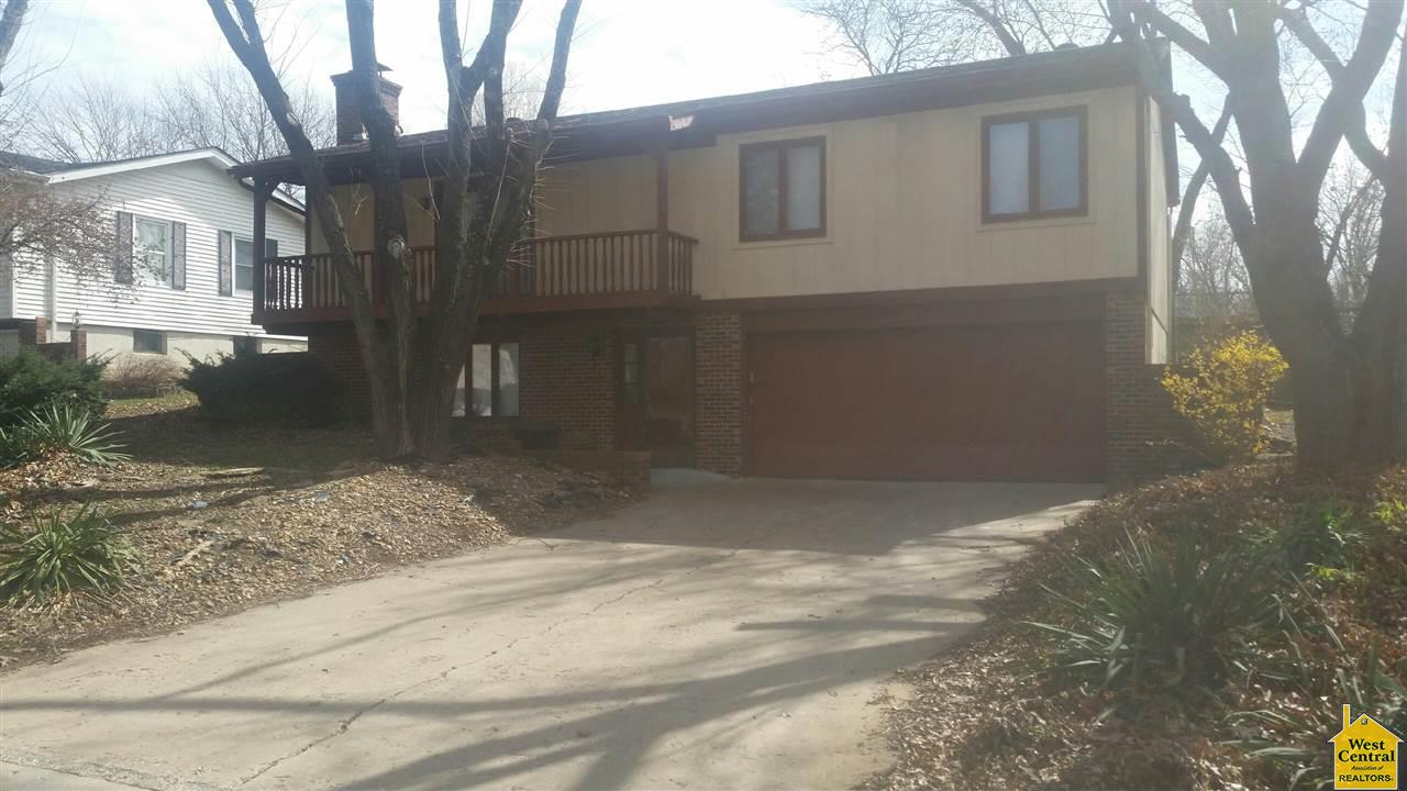 2100 N Gaines Dr., Clinton, MO 64735