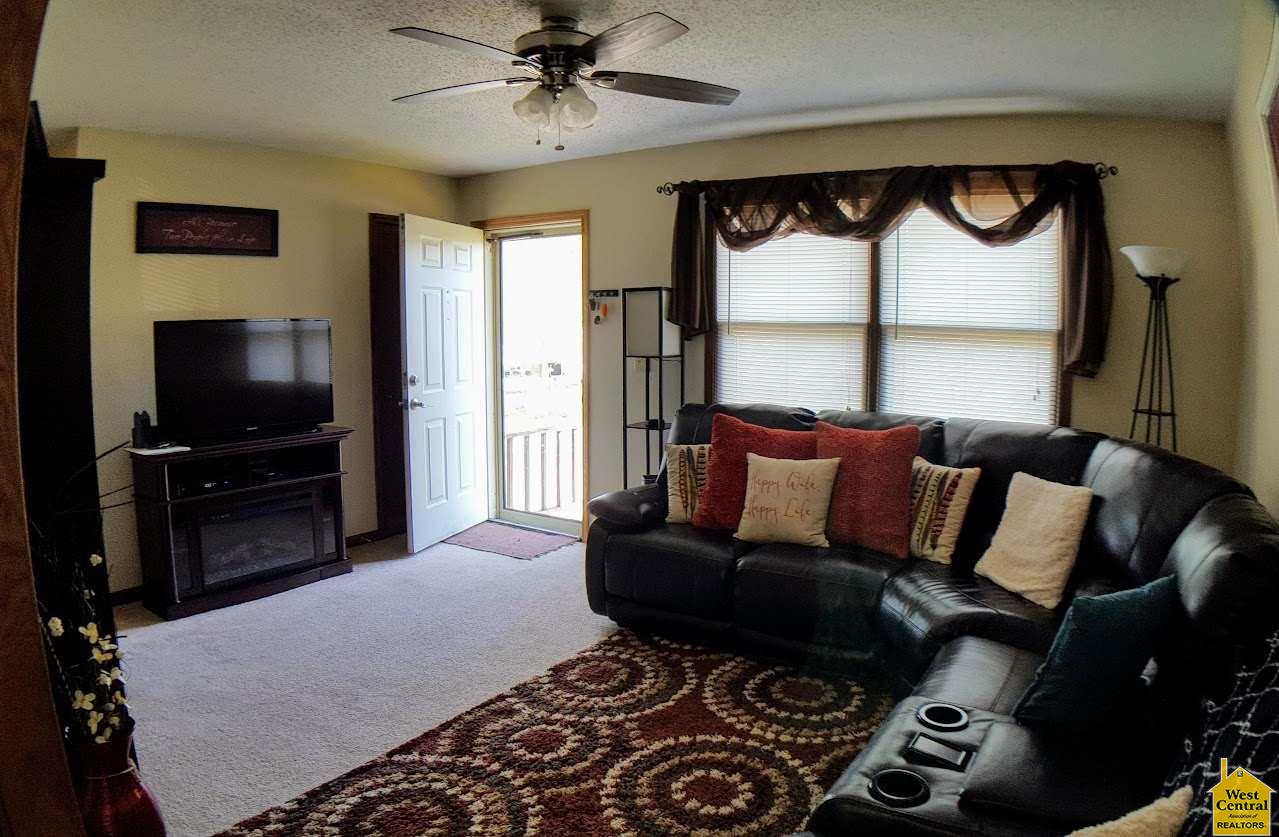 104Huntleigh Terr, Clinton, MO 64735