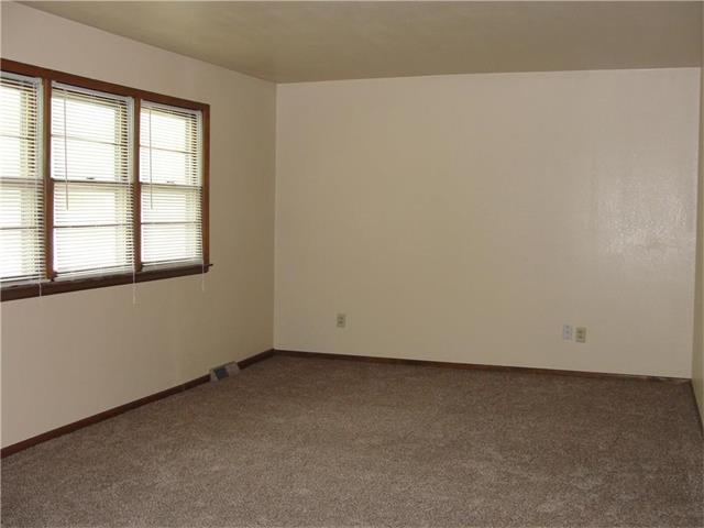 502 Morningside Drive, Garden City, MO 64747