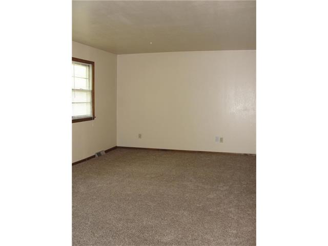 502 Morningside Drive, Garden City, MO 64747