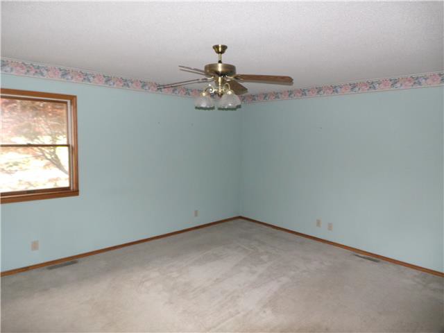 103 N Truman StLamar, MO, 64759Barton County