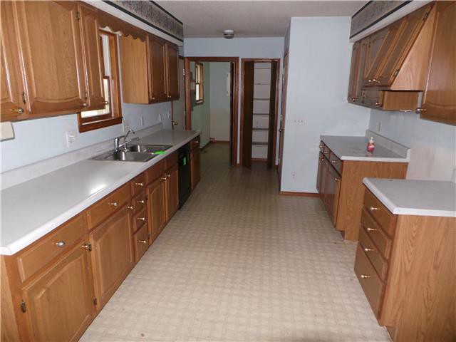 103 N Truman StLamar, MO, 64759Barton County