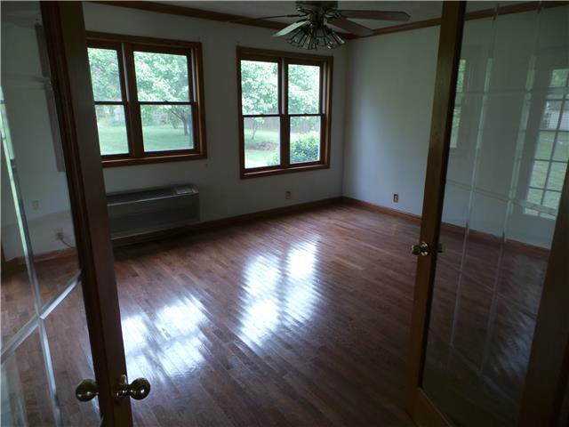 103 N Truman StLamar, MO, 64759Barton County