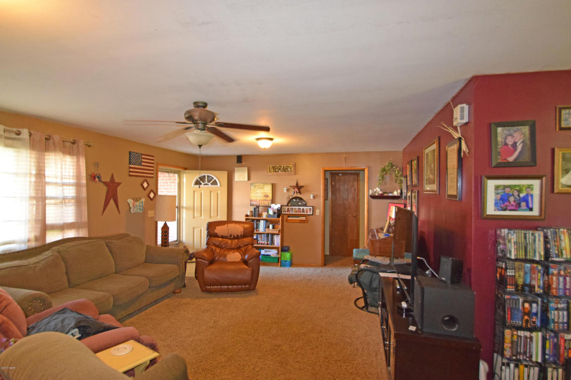 605 Walnut Street, Lamar, MO 64759