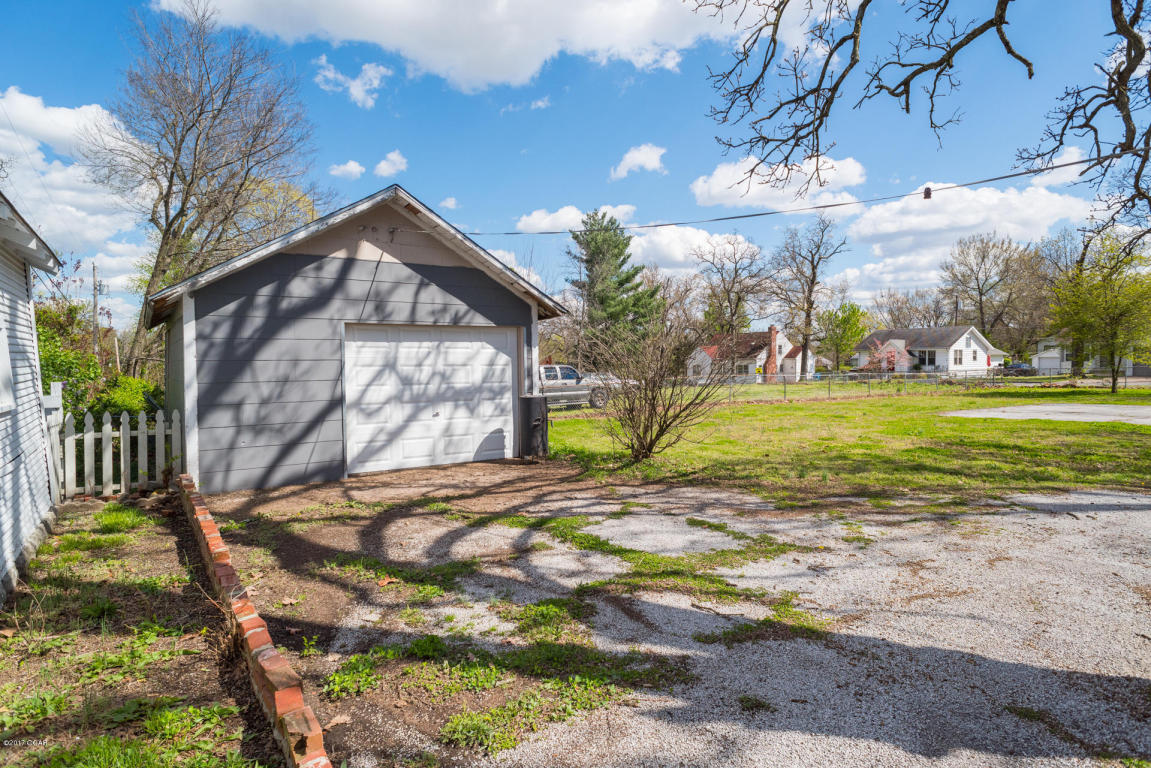 2507 N Florida Avenue, Joplin, MO 64801